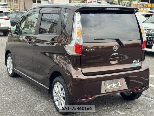Nissan DAYZ 2015-01 8879423-3