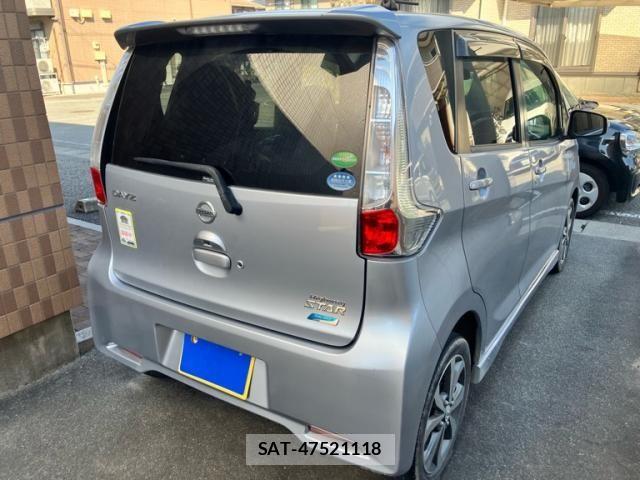 Nissan DAYZ 2013-11 8879433-3