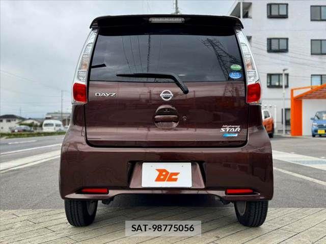 Nissan DAYZ 2015-12 8879424-13