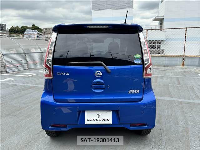 Nissan DAYZ 2018-06 8879420-25