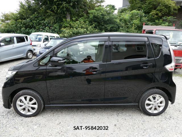 Nissan DAYZ 2017-09 8879418-4