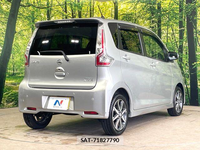 Nissan DAYZ 2018-06 8883509-16