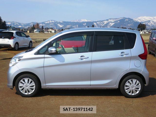 Nissan DAYZ 2014-02 4938363-4