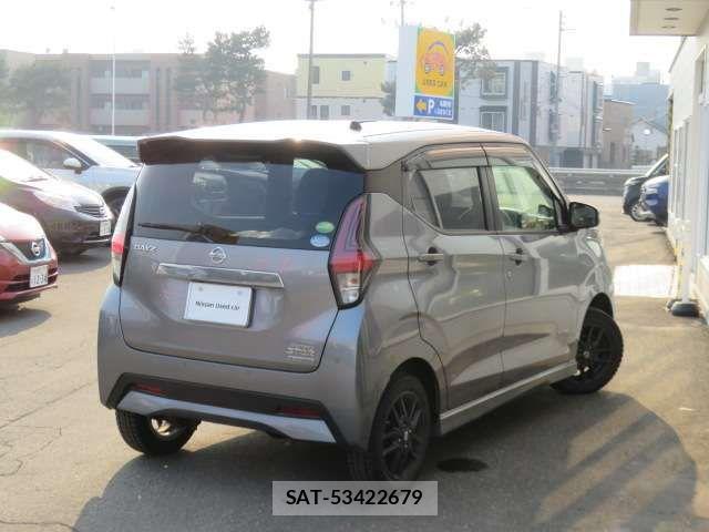 Nissan DAYZ 2019-08 6213738-1