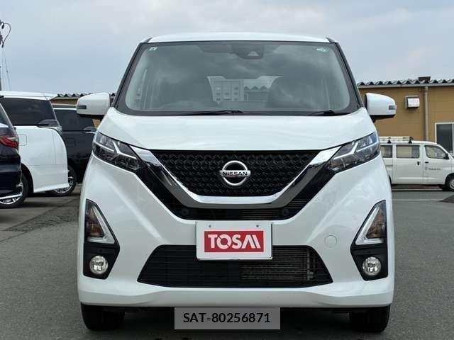 Nissan DAYZ 2019-09 6716018-17