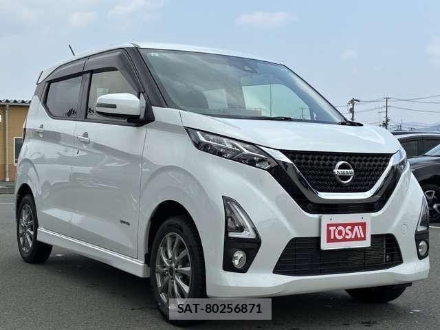 Nissan DAYZ 2019-09 6716018-23