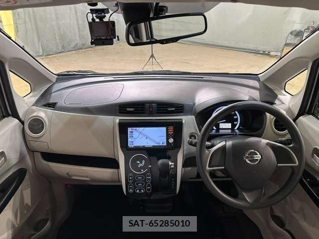 Nissan DAYZ 2015-03 6993071-15