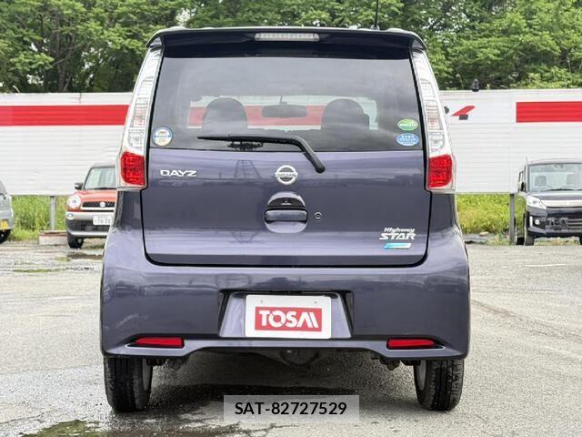 Nissan DAYZ 2013-06 7250453-18