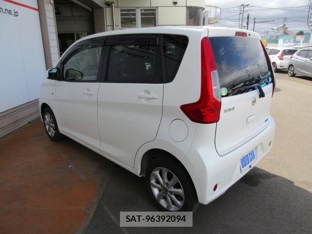 Nissan DAYZ 2017-04 7326654-12
