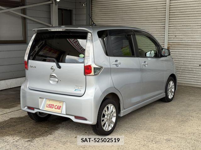Nissan DAYZ 2013-11 7500235-7