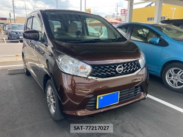 Nissan DAYZ 2015-06 7616141-0
