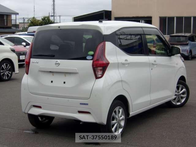 Nissan DAYZ 2019-06 7784282-1