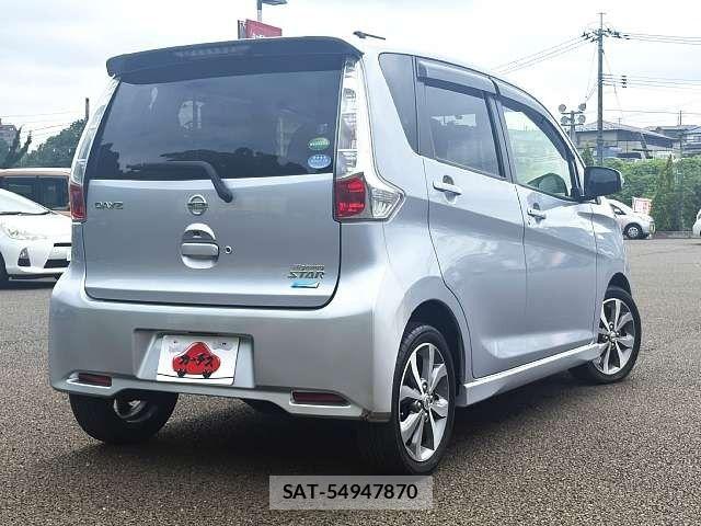Nissan DAYZ 2014-05 7876090-2