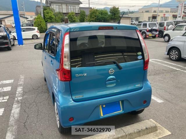 Nissan DAYZ 2015-08 7978992-3