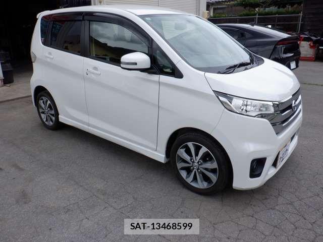 Nissan DAYZ 2013-10 7978991-2