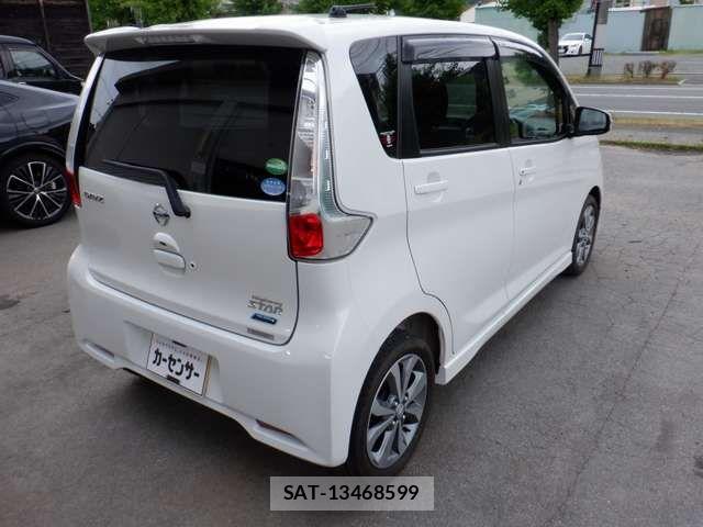 Nissan DAYZ 2013-10 7978991-3