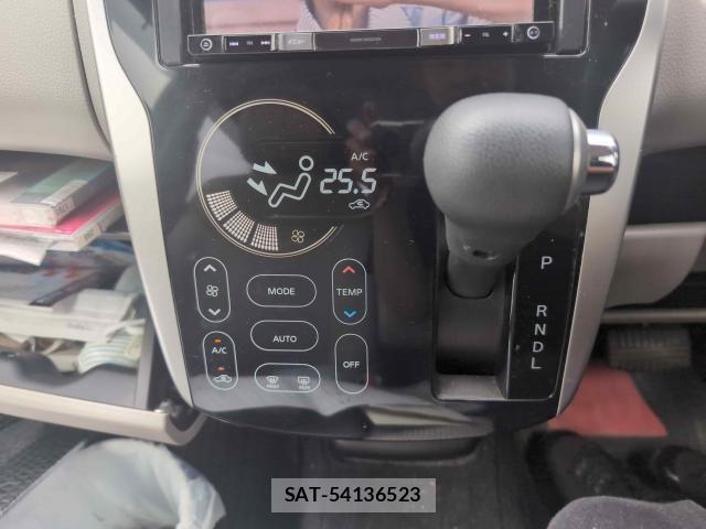 Nissan DAYZ 2014-01 8098839-4