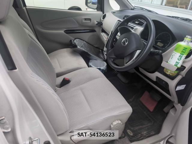 Nissan DAYZ 2014-01 8098839-8