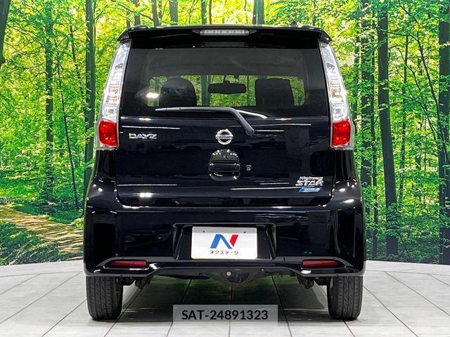 Nissan DAYZ 2013-10 8145709-14