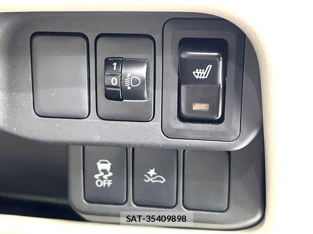 Nissan DAYZ 2018-12 8207253-4