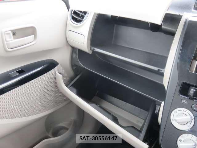 Nissan DAYZ 2017-09 8229524-9
