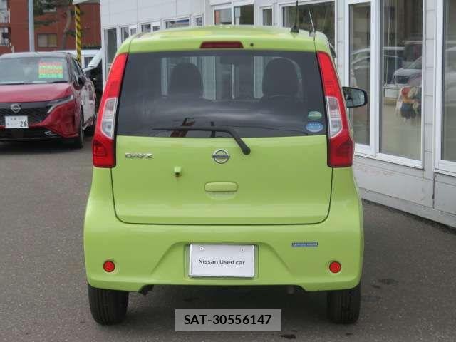 Nissan DAYZ 2017-09 8229524-16