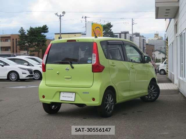 Nissan DAYZ 2017-09 8229524-2