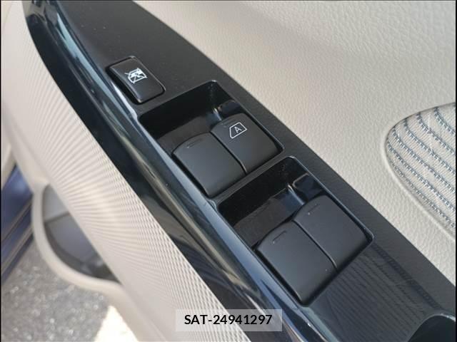 Nissan DAYZ 2015-03 8365536-18