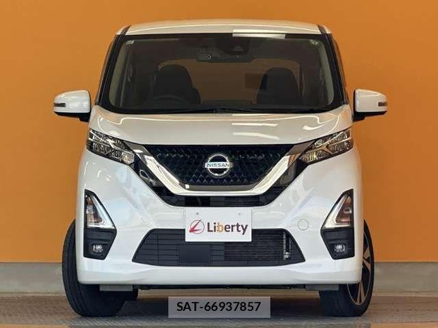 Nissan DAYZ 2021-11 8365531-11