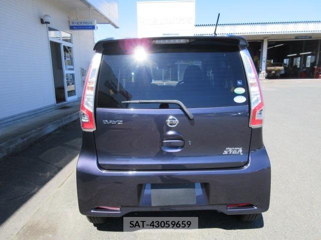 Nissan DAYZ 2017-07 8457345-5