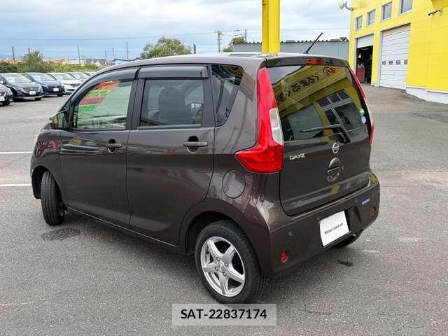 Nissan DAYZ 2018-06 8741659-18