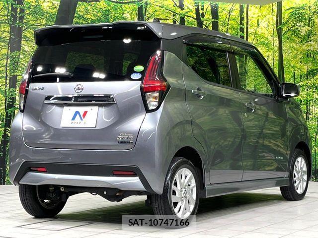 Nissan DAYZ 2019-06 8795754-17