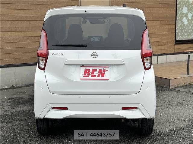 Nissan DAYZ 2022-08 8848709-6