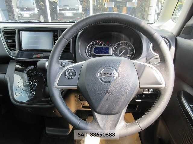 Nissan DAYZ 2018-09 1227700-3