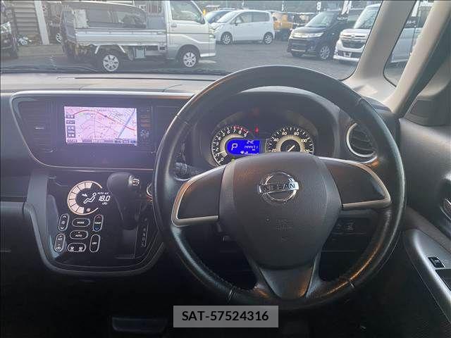Nissan DAYZ 2014-12 1585238-9