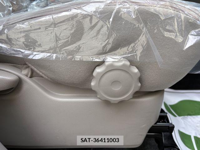 Nissan DAYZ 2015-02 2208077-15