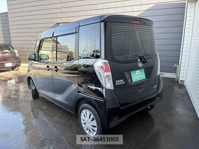 Nissan DAYZ 2015-02 2208077-1