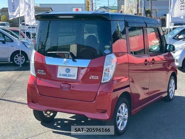 Nissan DAYZ 2017-05 2247421-4