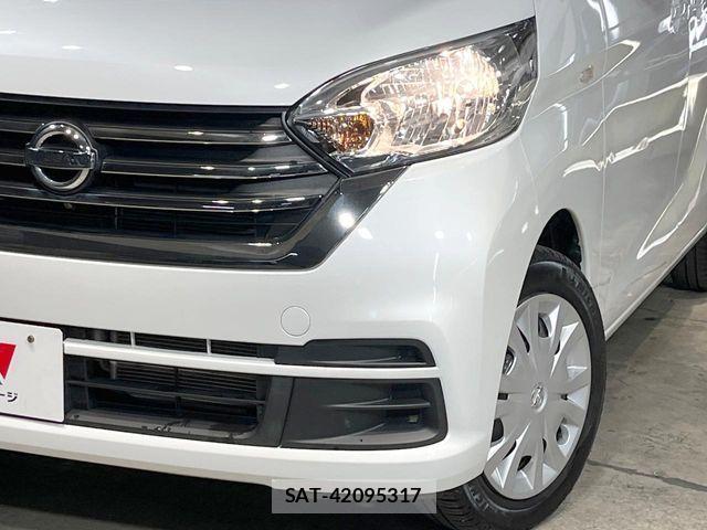 Nissan DAYZ 2017-01 3767596-12