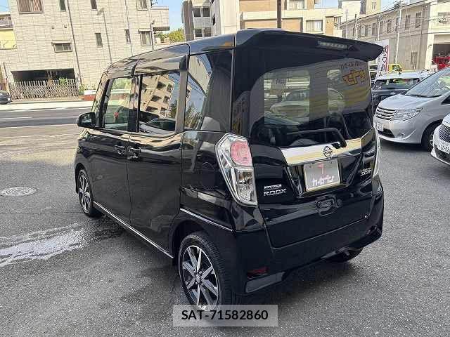 Nissan DAYZ ROOX 2017-04 6525905-2