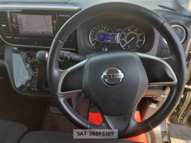 Nissan DAYZ ROOX 2015-11 6611472-21