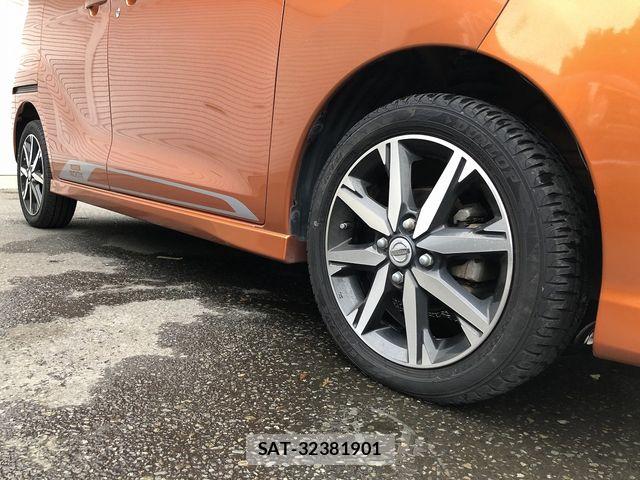 Nissan DAYZ ROOX 2018-01 6671110-13