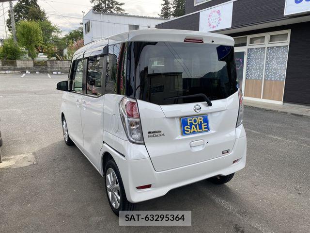 Nissan DAYZ ROOX 2017-10 6671113-2