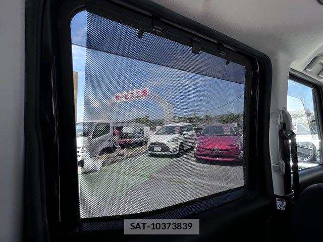 Nissan DAYZ ROOX 2018-09 6675654-23
