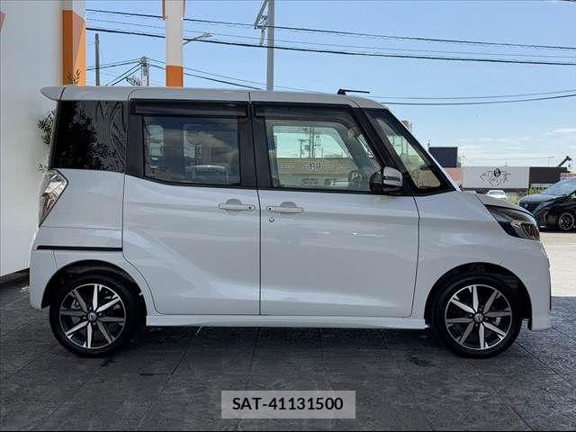 Nissan DAYZ ROOX 2018-02 6751309-11