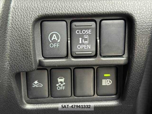 Nissan DAYZ ROOX 2017-04 6790973-26