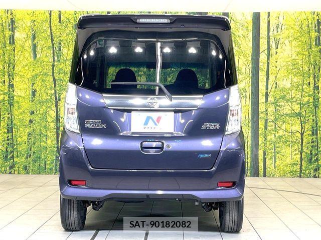 Nissan DAYZ ROOX 2014-07 6904207-14