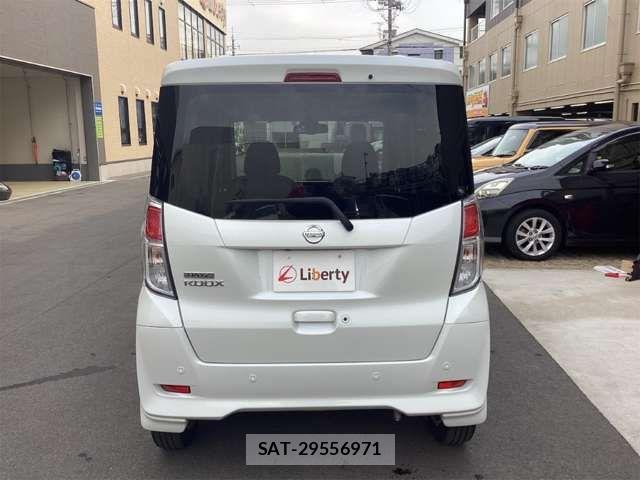 Nissan DAYZ ROOX 2019-09 6904203-10