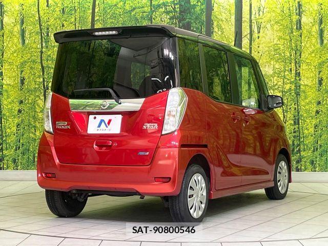 Nissan DAYZ ROOX 2015-04 6904215-16