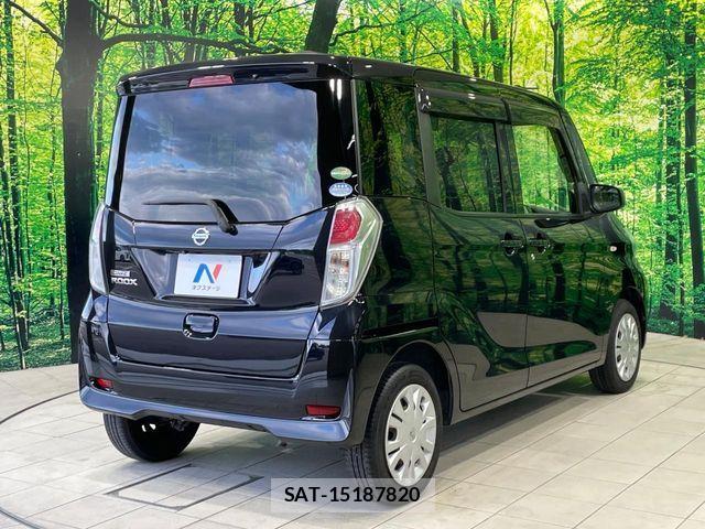 Nissan DAYZ ROOX 2017-02 7217428-16